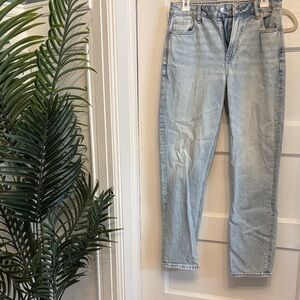 American Eagle Outfitters Light Wash Denim Jeans
